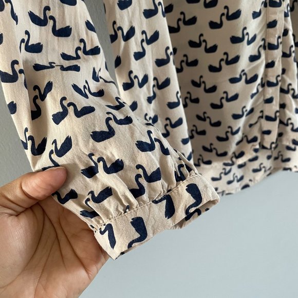 Boden Paris Cream Blue Swan Long Sleeve Crew Neck Button Down Top Blouse 4 - Picture 4 of 8